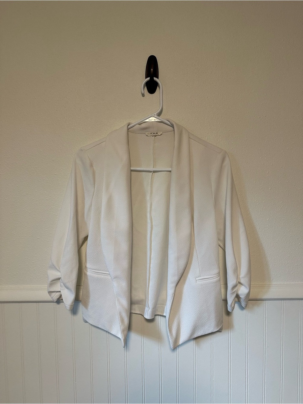 Maurices White Open Front Ruched 3/4 Sleeve Blazer Size M *FLAWED*